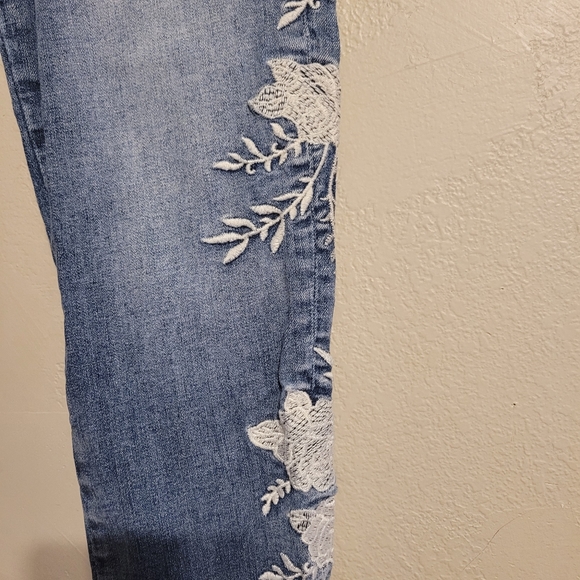 KUT From The Kloth Embroidered Connie Skinny Jean - Picture 4 of 14